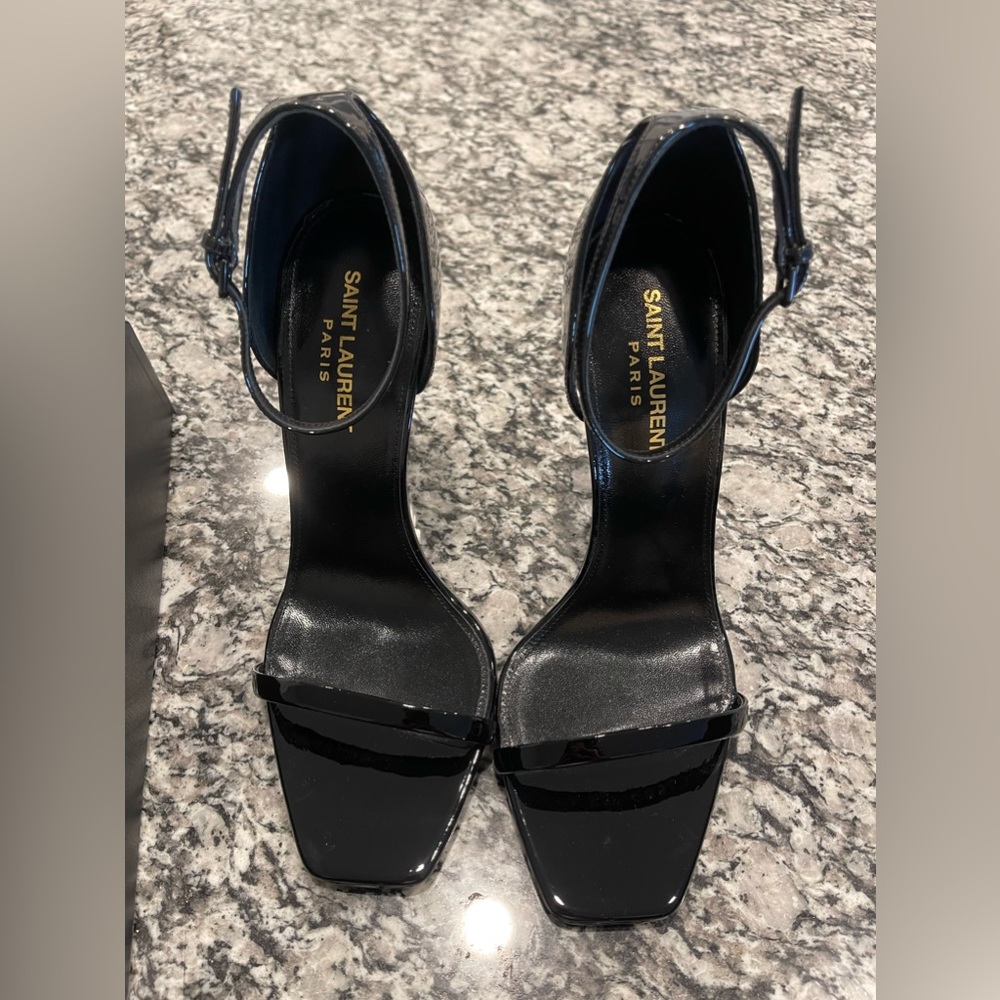 OPYUM SANDALS IN PATENT LEATHER